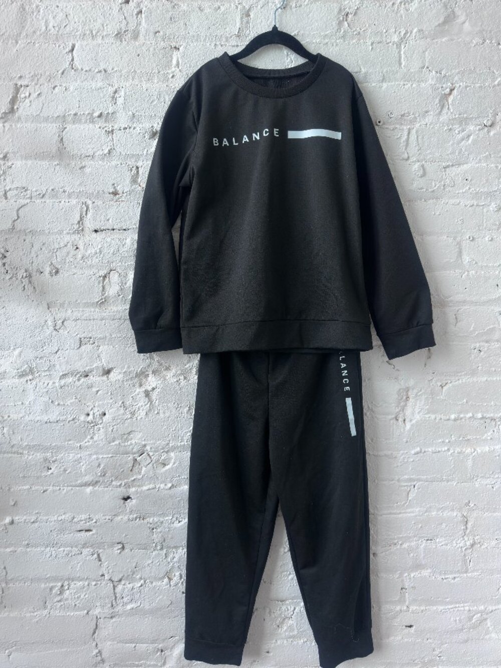 Kids Black Balance Sweatshirt & Jogger Set, size 9-10t